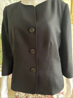 Suit Studio Black Collarless Button Front Blazer